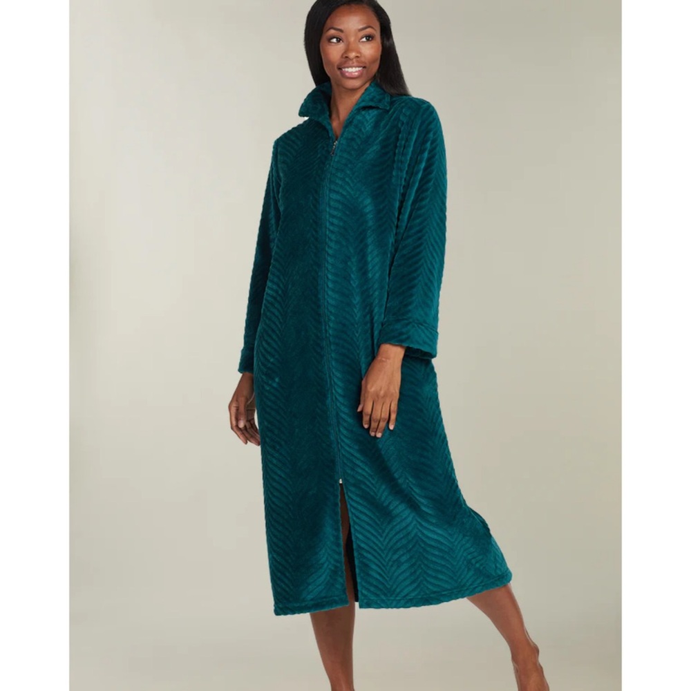 Miss Elaine Fleece Long Robe Petite NEW!